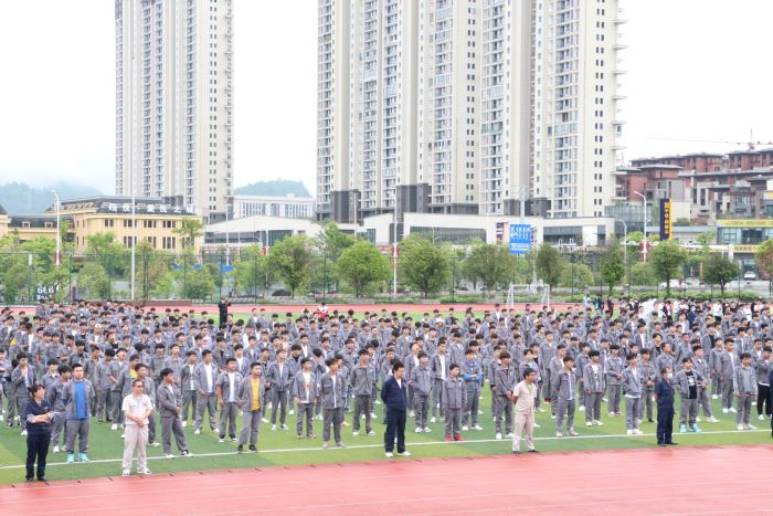 車輛工程系組織開展安全應(yīng)急疏散演練（勻東校區(qū)）