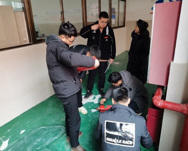 車輛工程系開展校園安全檢查工作