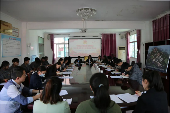 廳直屬機(jī)關(guān)團(tuán)工委、貴州機(jī)電學(xué)院團(tuán)委開展青年理論學(xué)習(xí)小組主題聯(lián)學(xué)活動(dòng)