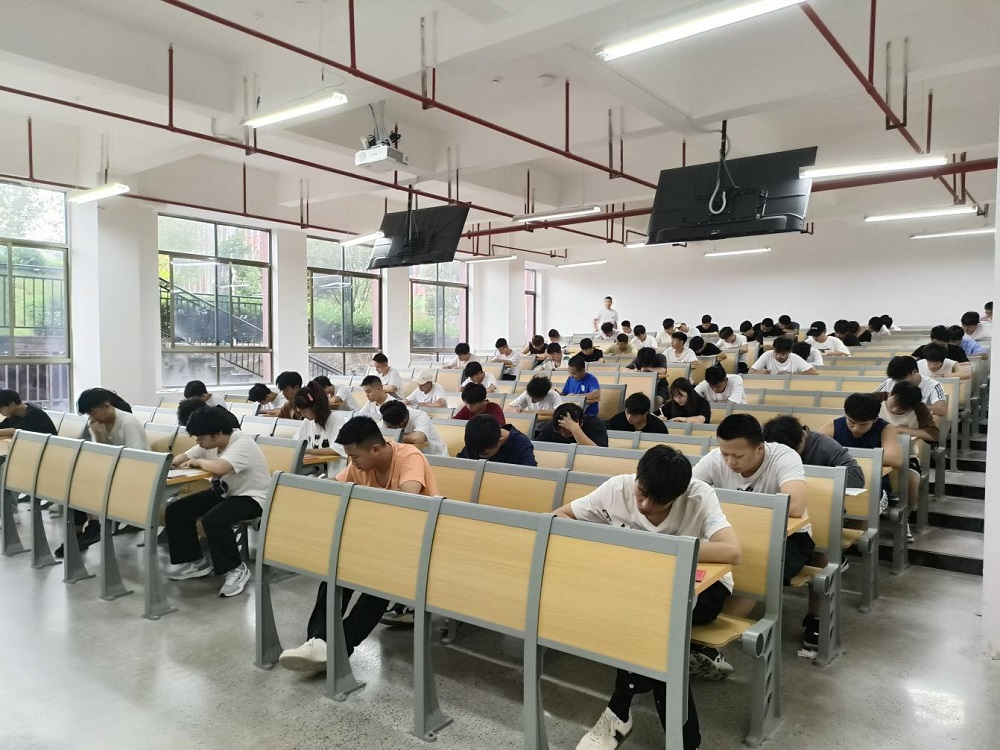 學(xué)院順利完成2024年春季學(xué)期期末考試工作